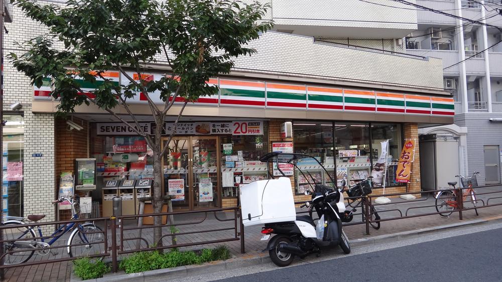 Convenience store. 162m to Seven-Eleven Asakusa Senzoku shop