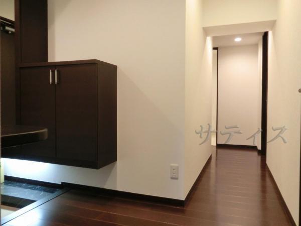 Entrance. ~ Corridor ・ Entrance ~