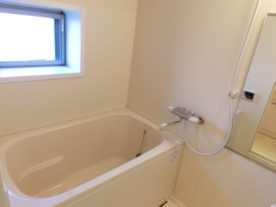 Bath. With windows add-fired ・ Bathroom with bathroom dryer