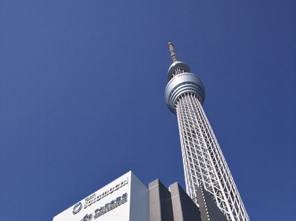 Surrounding environment. Tokyo Sky Tree Station (about 1960m ・ Walk 25 minutes) Tokyo of new attractions. Every day, Popular town visited by a lot of people. There is also can be enjoyed throughout the day fashion and gourmet.