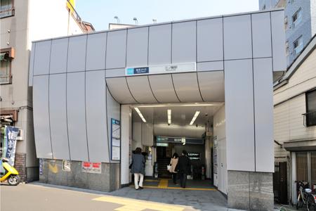 station. 720m Metro Hibiya Line "Minowa" station