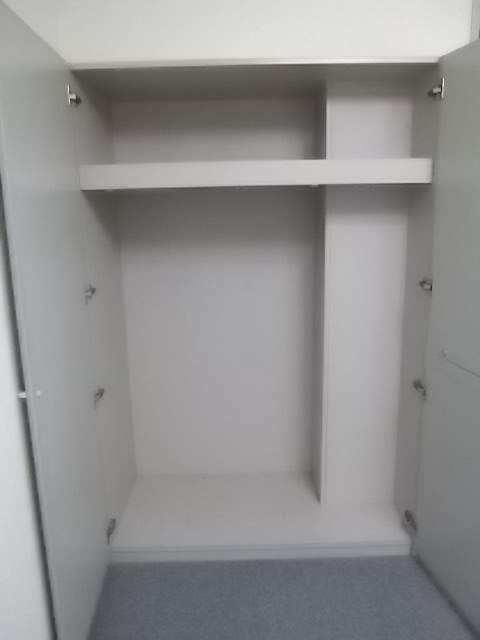 Receipt. Room (May 2013) Shooting