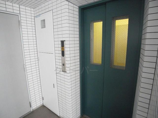Other common areas. Elevator