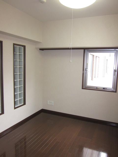 Non-living room. Room (August 2013) Shooting