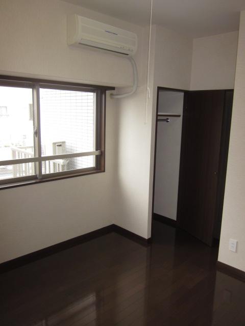 Non-living room. Room (August 2013) Shooting