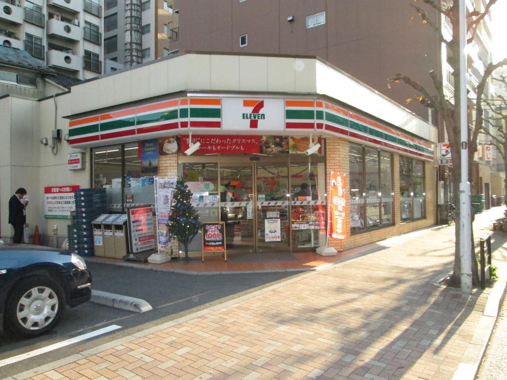 Convenience store. Seven-Eleven Taito Shitaya 3-chome up (convenience store) 111m