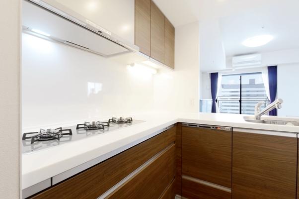 Kitchen. Indoor (April 2013) Shooting