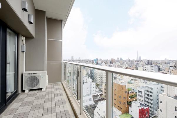 Balcony. Local (April 2013) Shooting