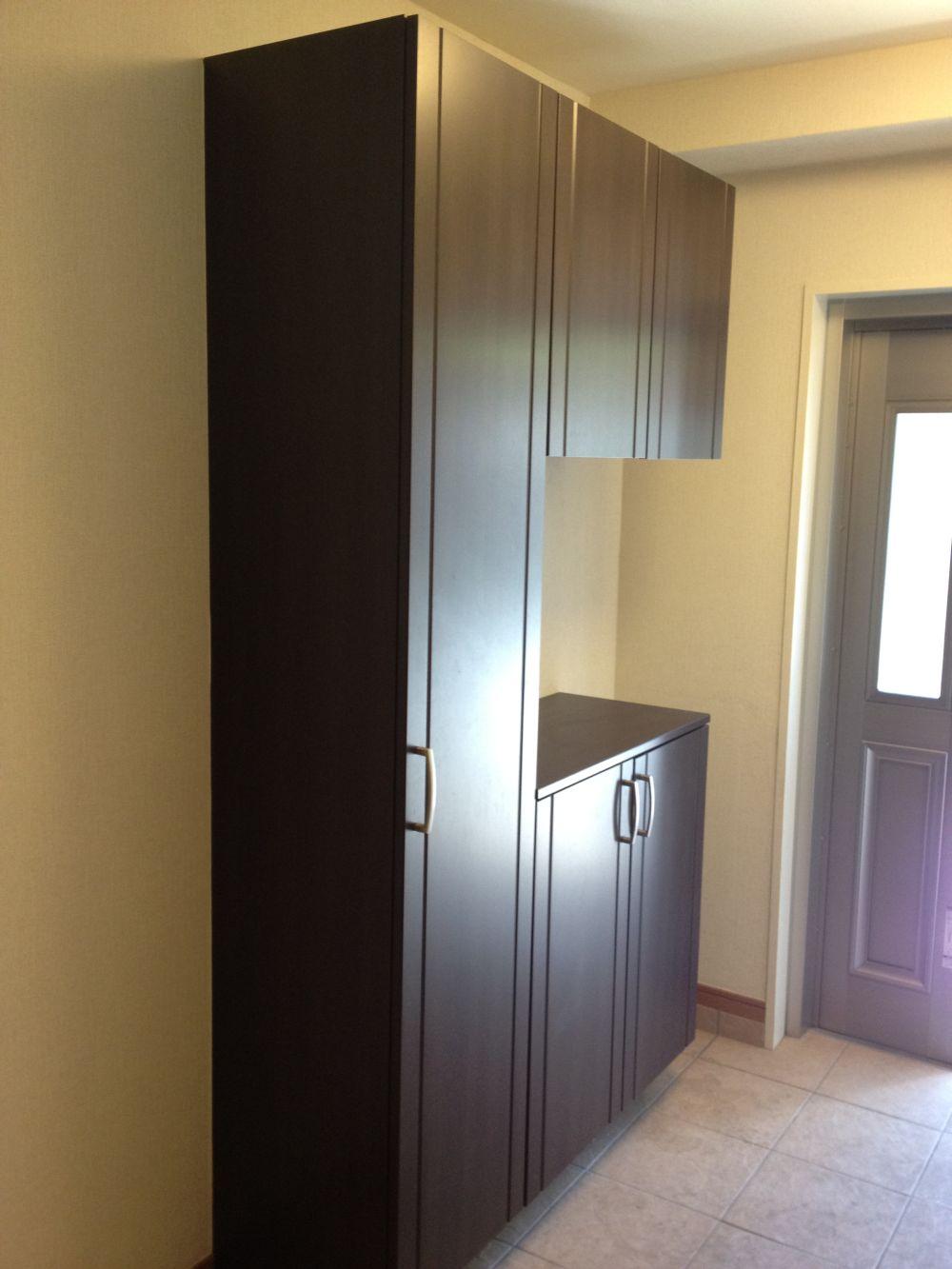 Entrance. Indoor (10 May 2012) shooting