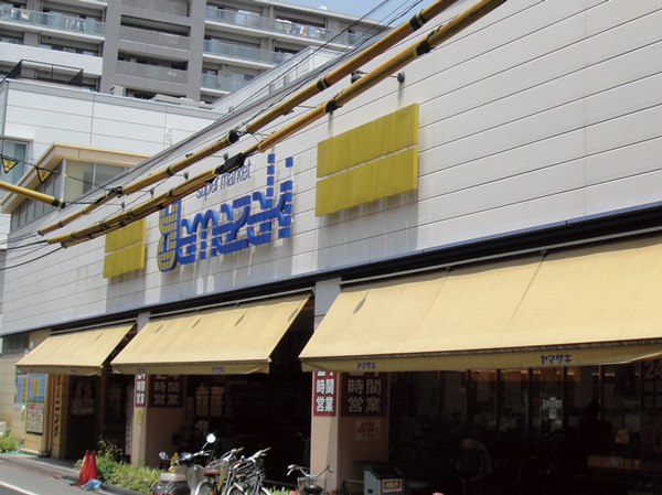 Surrounding environment. Super Yamazaki three Muscle store (about 670m ・ 9 minute walk) Super 24-hour. Safe even slow return home time. 4 minutes of mini Piago Kuramae 2-chome 'walk from the site (about 300m) is also encouraging is open until 1 am.