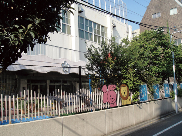 Surrounding environment. Municipal Scholarship kindergarten (about 420m ・ 6-minute walk)