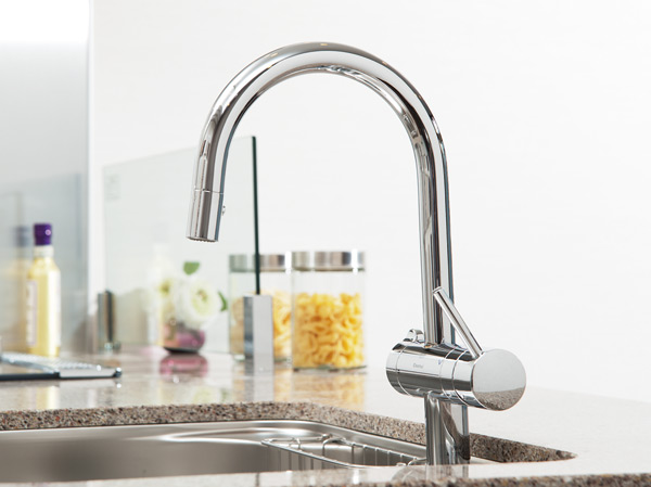 Kitchen.  [Water purifier integrated kitchen faucet with hand shower function] Adopting the excellent kitchen faucet in functionality and design.