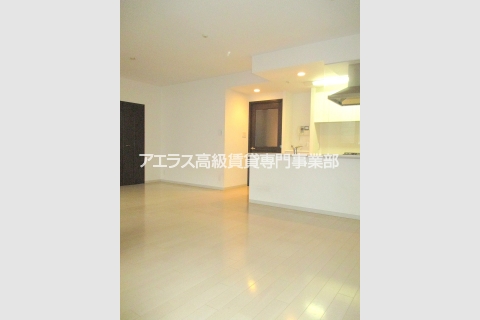 Taito-ku, Tokyo Shitaya 1