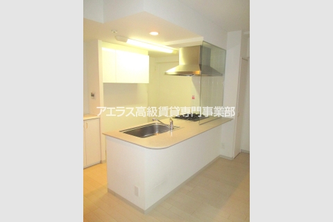 Taito-ku, Tokyo Shitaya 1