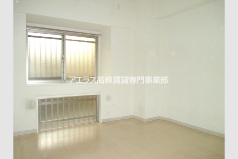 Taito-ku, Tokyo Shitaya 1