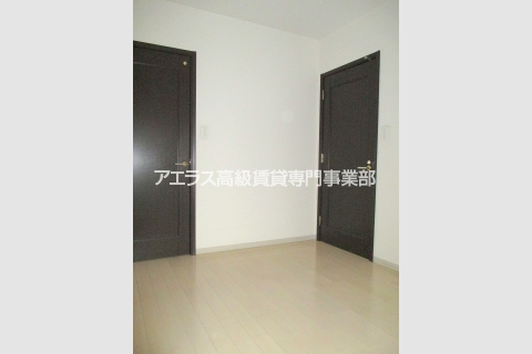 Taito-ku, Tokyo Shitaya 1