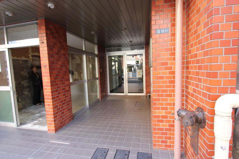 Entrance. The appearance of the entrance