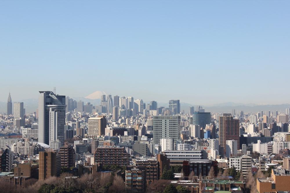 View photos from the dwelling unit. View from the site (November 2013) Shooting