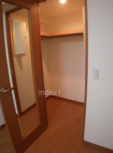 Receipt. Spacious WIC!