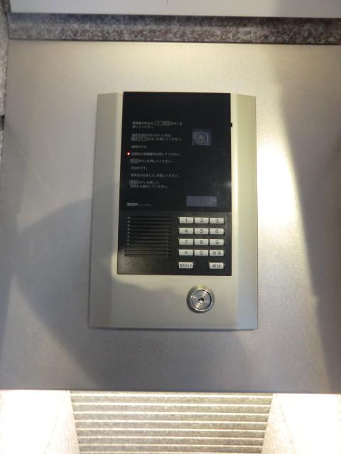 Other common areas. Common areas Auto-lock with a TV monitor