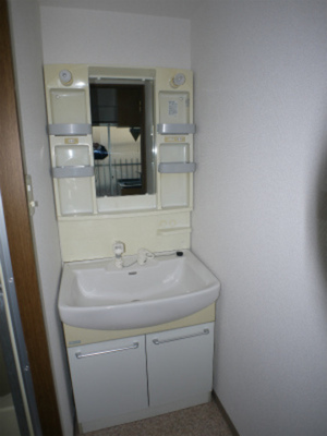 Washroom.  ※ Leave before photo
