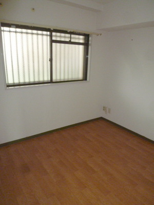 Other room space.  ☆ Flooring of Western-style ☆ 