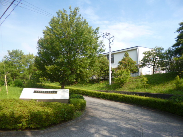 Primary school. Toyokeoka up to elementary school (elementary school) 360m