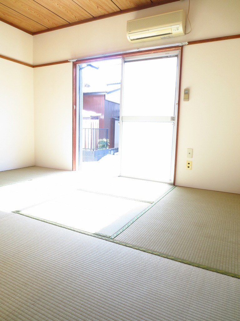 Living and room. Is Japanese if tatami rooms