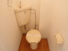 Toilet. B / T another property