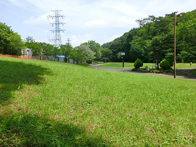 park. 1140m to Sakuragaoka park