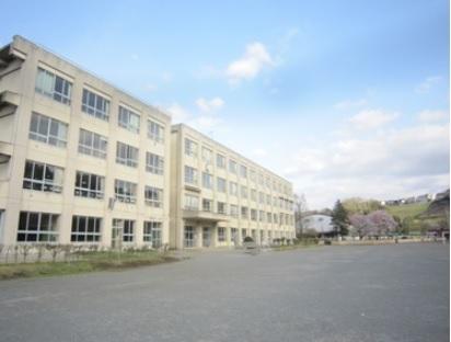 Primary school. Higashiteragata until elementary school 620m