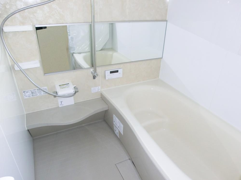 Same specifications photo (bathroom). With bathroom heating dryer
