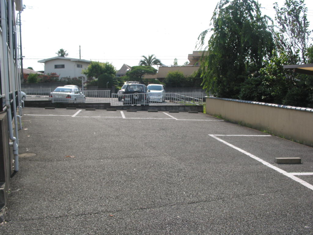 Parking lot