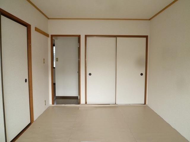 View. Japanese-style room 6 quires