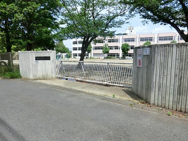 Primary school. Renkoji until elementary school 240m