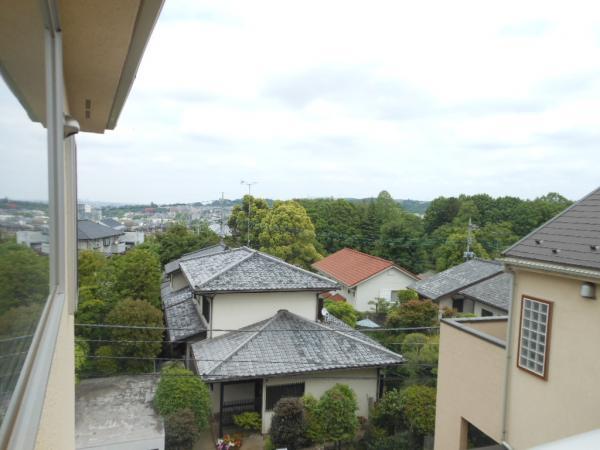 View photos from the dwelling unit