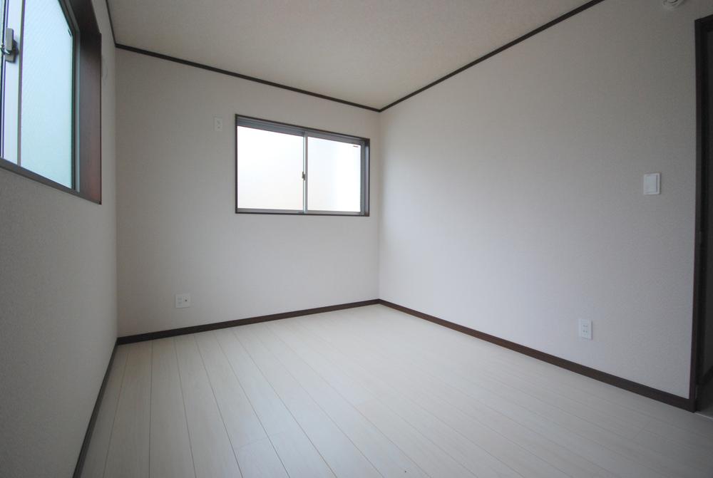 Other introspection. Indoor (September 2013) Shooting