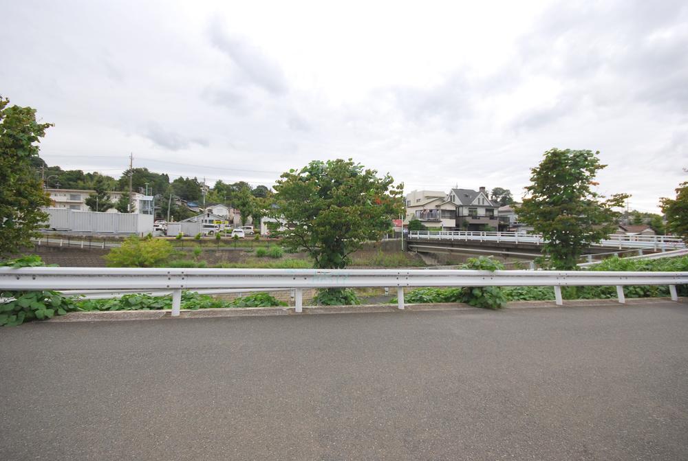 View photos from the dwelling unit. View from local (September 2013) Shooting