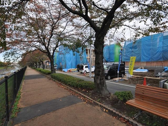 Local photos, including front road. Tama ShiKiyoshikeoka 1-chome field landscape 2013 / 11 / 12 shooting