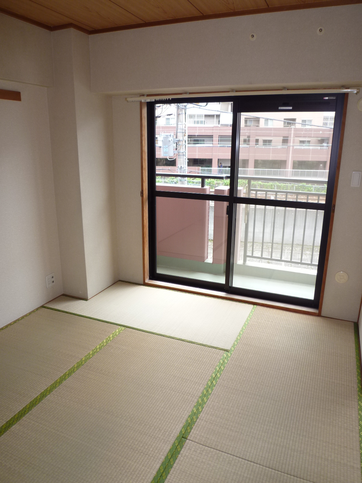 Living and room. "Japanese-style" next to the LDK