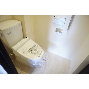 Toilet.  [New construction 3LDK] Warm water washing toilet seat ☆ With hand washing counter ☆ 