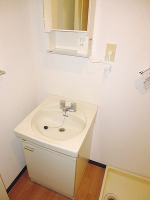 Washroom.  ☆ Independent wash basin and dressing room ☆ 