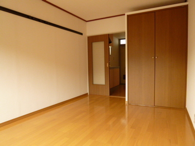 View. South-facing bright living room