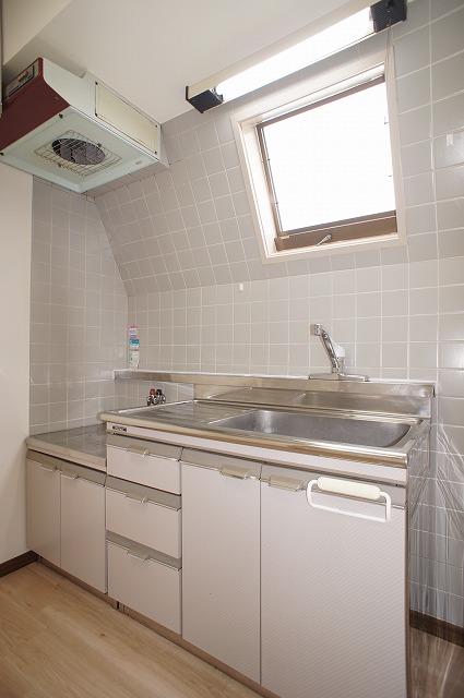 Kitchen. Bright skylight with kitchen