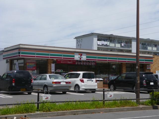 Convenience store. 242m to Seven-Eleven (convenience store)