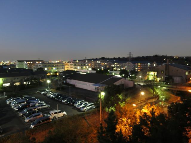 View photos from the dwelling unit. It is a night view from the north balcony of the seller like shooting.