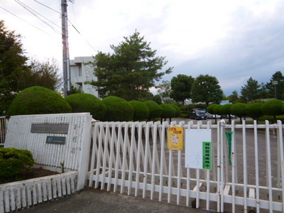 Primary school. Kiyoshikeoka up to elementary school (elementary school) 493m