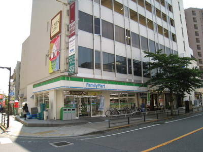 Convenience store. 827m to Family Mart (convenience store)