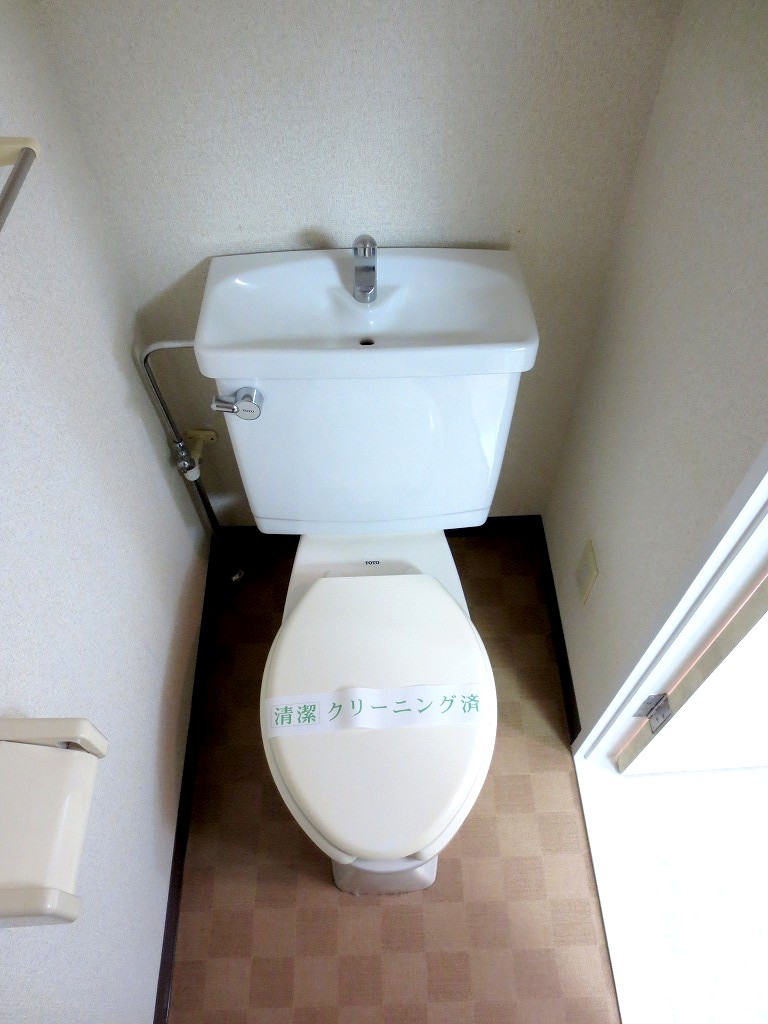 Toilet. It is the room with a clean ☆