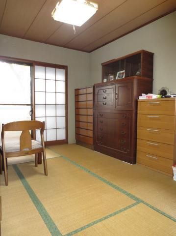 Non-living room. 6.0 Pledge of Japanese-style room on the north side.